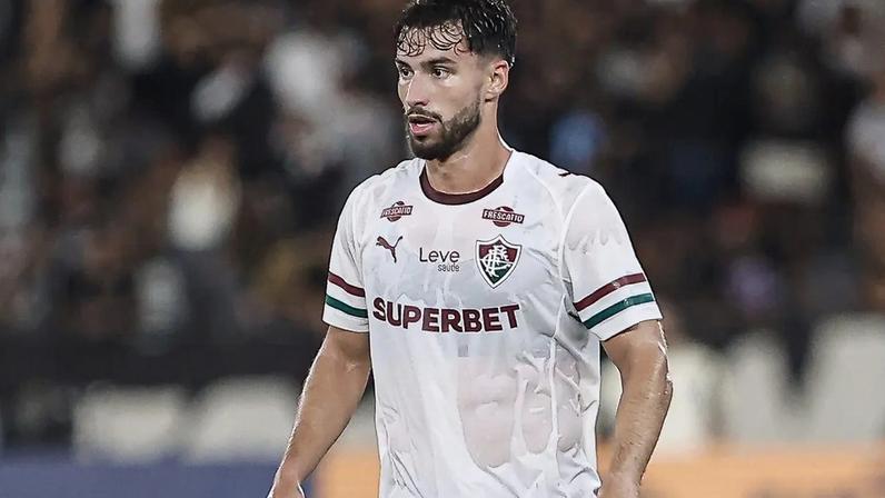 Martinelli comenta demissão de Diniz e reencontro do Flu com Arias