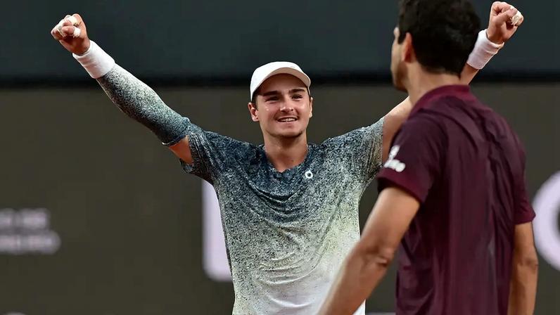 João Fonseca entra no top 160 do ranking mundial em duplas