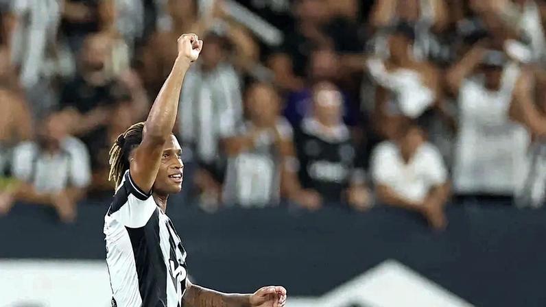 Botafogo vence Nacional Potosí e avança na Libertadores