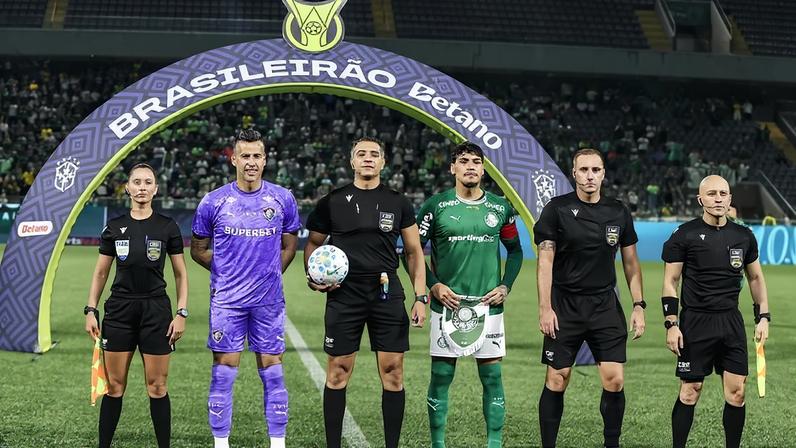 FOTO: LUCAS MERÇON / FLUMINENSE F.C.