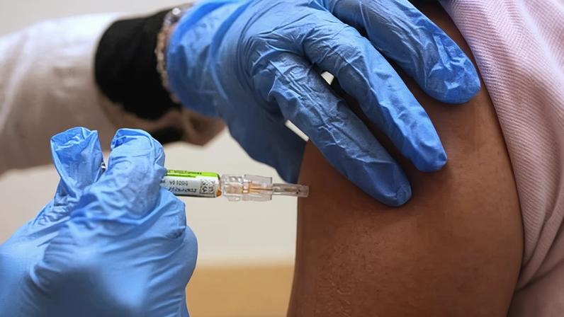 Estados processam a administração Trump por mudanças nas vacinas infantis