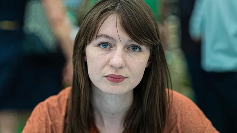 Sally Rooney celebra decisão sobre Action como vitória para liberdades civis