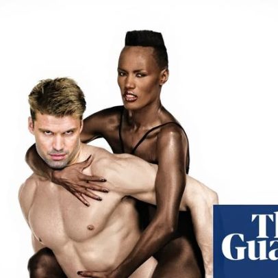 Retratos de Kate Moss, Grace Jones e chimpanzé que bebe chá em imagens
