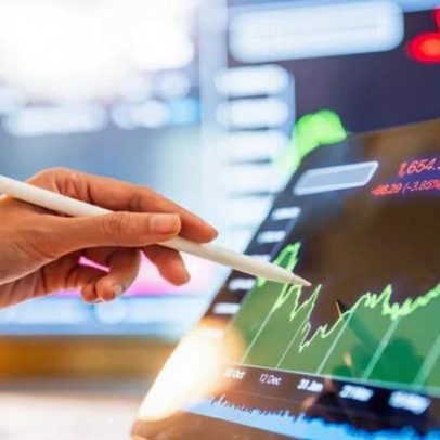 Ibovespa cai com realização de lucros antes do Carnaval