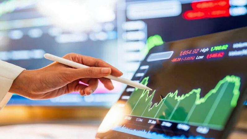 Ibovespa cai com realização de lucros antes do Carnaval