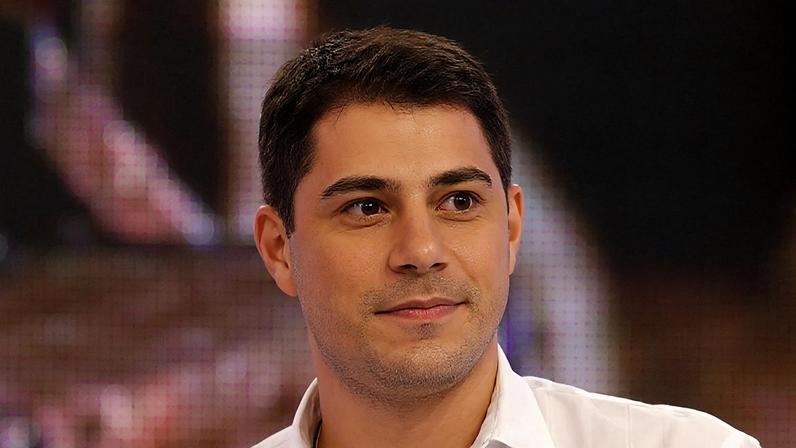 Evaristo Costa está fora do 'Casa do Patrão', reality de Boninho para a Record, após reviravolta e em meio a polêmica com internauta sobre orientação sexual