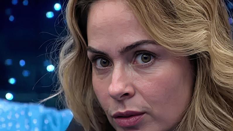Colega de confinamento acusa Ana Paula Renault de humilhar equipe em A Fazenda