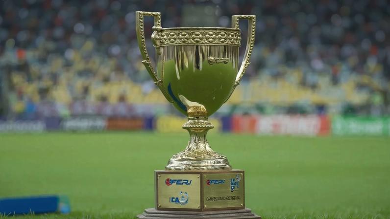 Taça do Campeonato Carioca (Foto: Armando Paiva/Lance!)