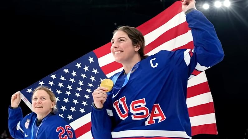 Hilary Knight reage a piada de Trump sobre a equipe feminina de hóquei