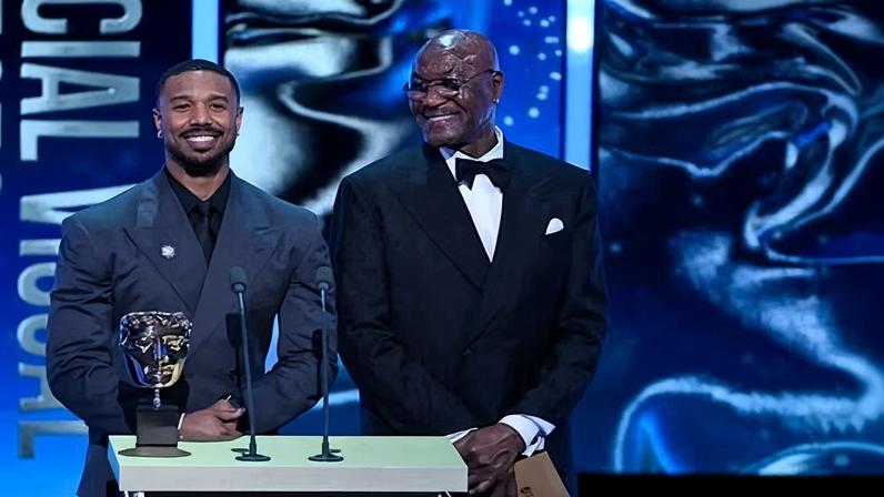 Reação à controvérsia da BAFTA por uso da N-word; Foxx e Pierce criticam
