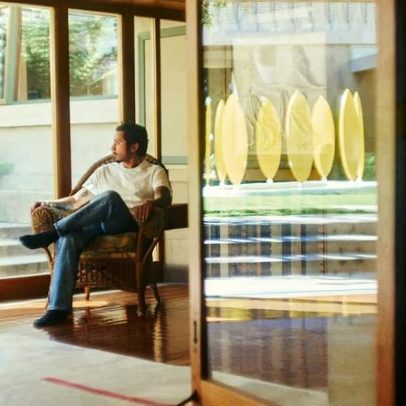 Ryan Preciado apresenta show na Hollyhock House, Los Angeles