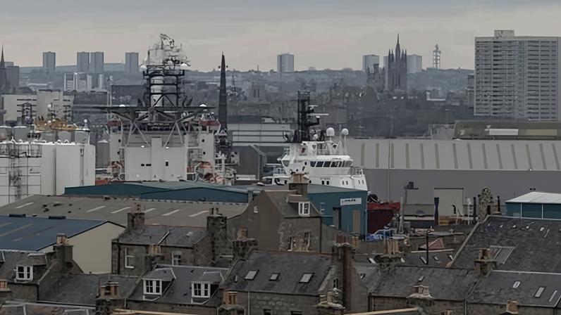 Aberdeen vê sol pela primeira vez em 21 dias