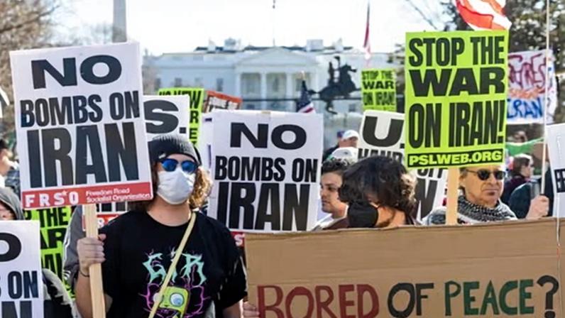 Protestos nos EUA após ataques do Irã e rumores sobre morte de Khamenei