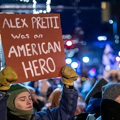 Rua de Minneapolis vê confronto entre duas masculinidades: medo e cuidado