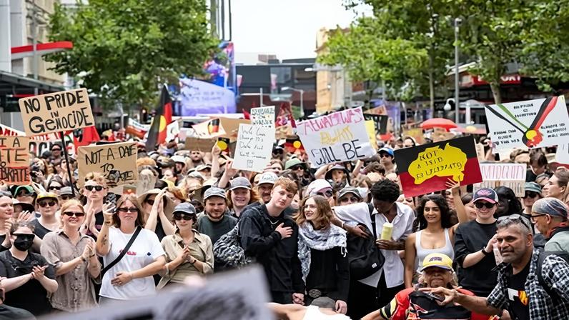 Acusação de terrorismo por suposta tentativa de atentado em ato de Invasion Day em Perth