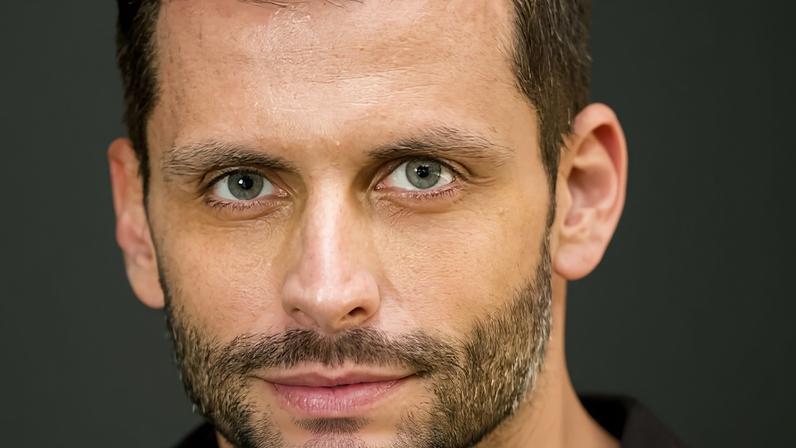 Valor de indenização de Henri Castelli após agressão em festa é revelado