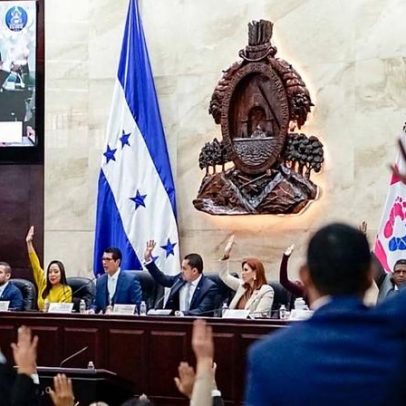 Congresso de Honduras debate proposta sobre Bíblia nas escolas