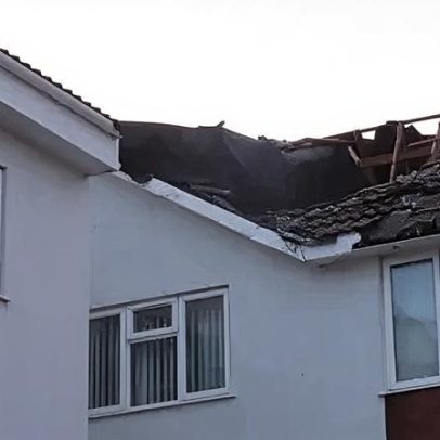 Cinco pessoas continuam desabrigadas após tempestade arrancar telhado