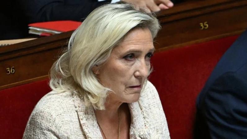 Ministério Público francês dificulta candidatura de Marine Le Pen em 2027