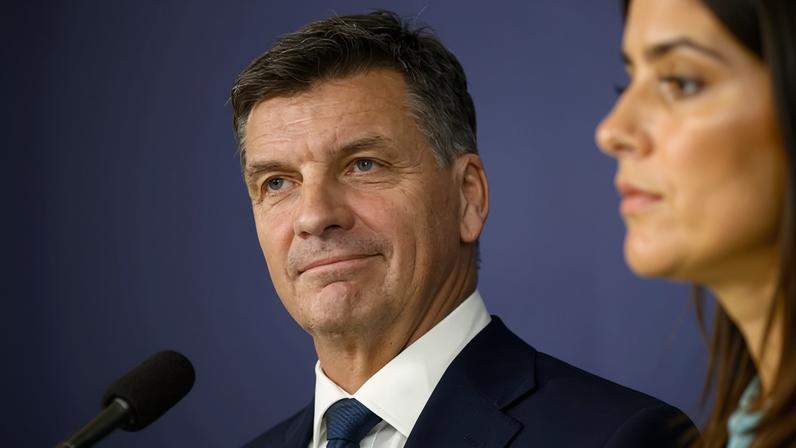 Executivo do Partido Liberal encerra revisão sobre derrota catastrófica de 2025