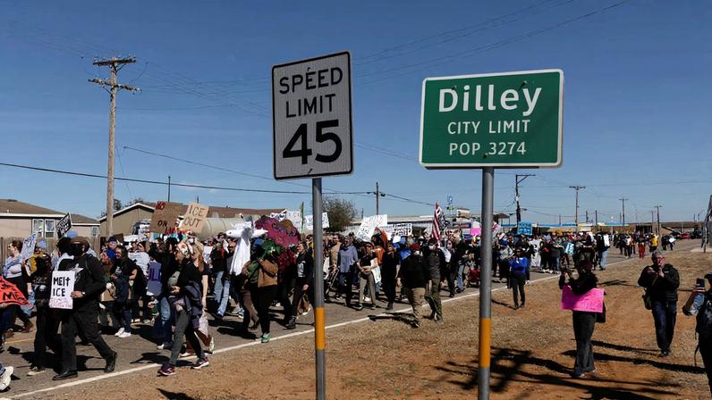 Mulher palestina hospitalizada após convulsão durante detenção pela ICE nos EUA