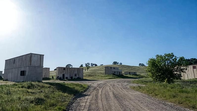 Arrestos em base do Exército dos EUA levantam temores de coordenação com ICE