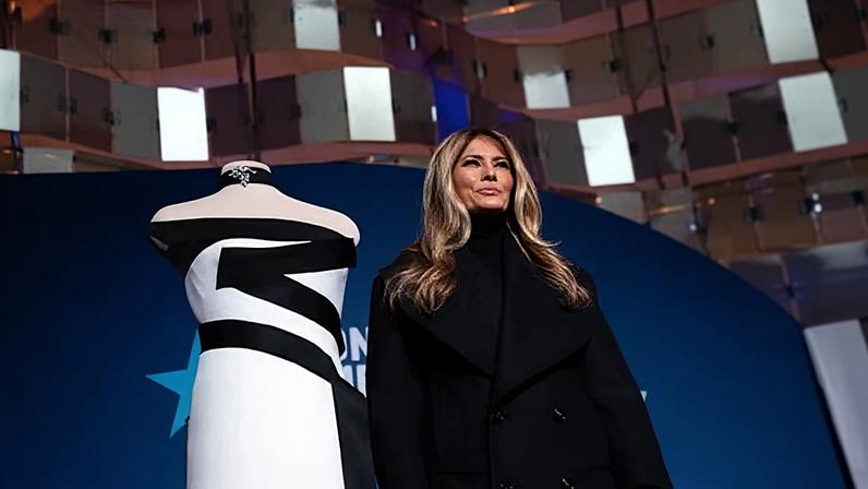 Melania Trump usa vestido do Smithsonian
