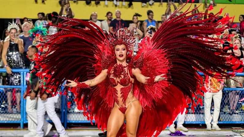 Virgínia pode fazer a Grande Rio perder pontos preciosos na apuração do Carnaval 2026 do RJ por imprevistos com tapa-sexo e costeiro de 12kg?