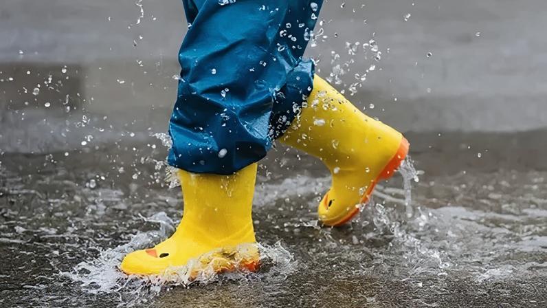 The consecutive days of rainy days is expected to continue, the university says