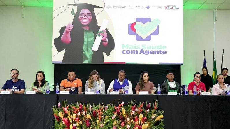 Saúde diploma 3.317 agentes comunitários e de endemias no Amazonas