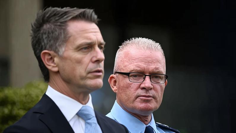 Comissário de NSW é pressionado a pedir desculpas à comunidade muçulmana