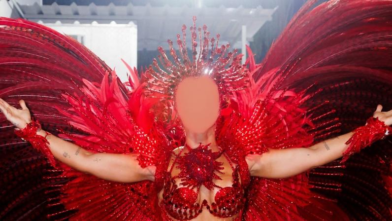 Virgínia Fonseca é oficialmente rainha de bateria; veja em 25 fotos como foi o primeiro desfile da influencer na Grande Rio