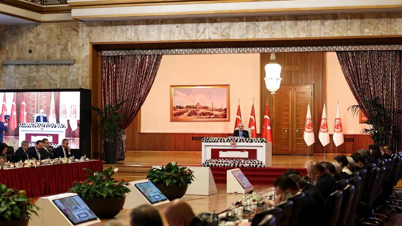 PKK: aprovação turca do roteiro de paz é passo importante