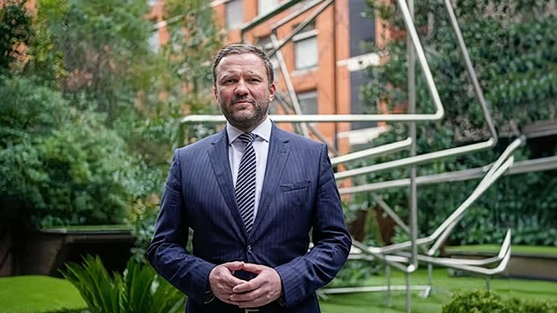 Ministro de Relações Exteriores da Estônia diz que Putin joga com Trump e o Ocidente