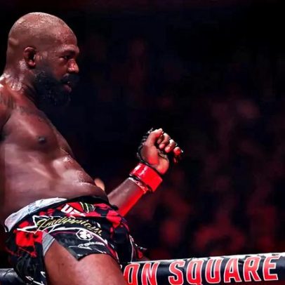 Jon Jones diminui chances de luta com Poatan no UFC Casa Branca