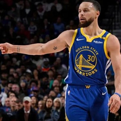 Stephen Curry hoje: horário e onde assistir Warriors x Sixers