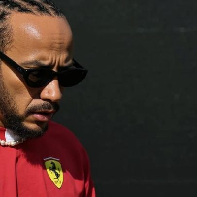 Mercedes domina, Hamilton é o mais rápido no 1º treino aberto da F1