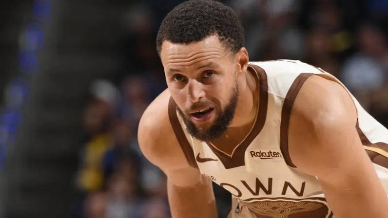 Stephen Curry defende ex-companheiro após troca na NBA