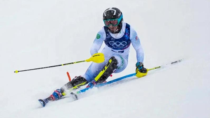 O brasileiro Giovanni Ongaro entrou para a história do país em Olimpíadas de Inverno (Foto de Dimitar Dilkoff / AFP)