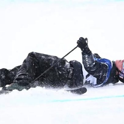 Queda de snowboarder neozelandês deixa atleta desacordado no halfpipe