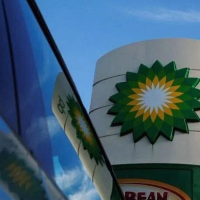 BP mostra lucro dentro das expectativas e interrompe recompra de ações