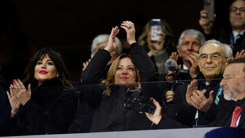 Meloni critica deriva iliberal após comediante abandonar programa de TV