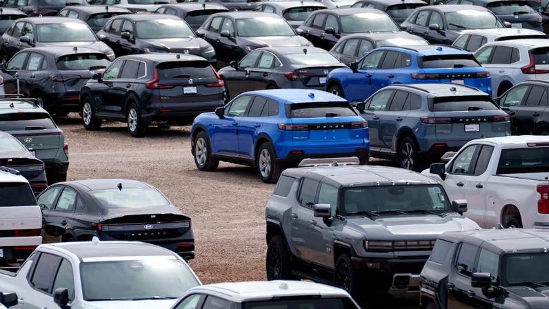 Carros elétricos usados nos EUA chegam a até 50% mais baratos que zero quilômetro