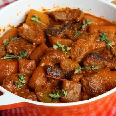 Panela de pressão facilita jantares: 7 receitas de carne suculentas