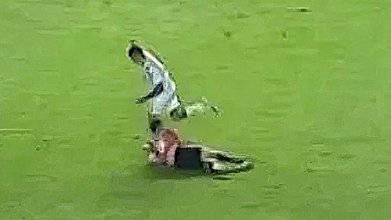 Adonis Frías fez falta no meio-campo