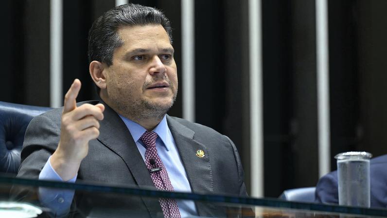 Como oposição articula investigações contra o Banco Master e o STF