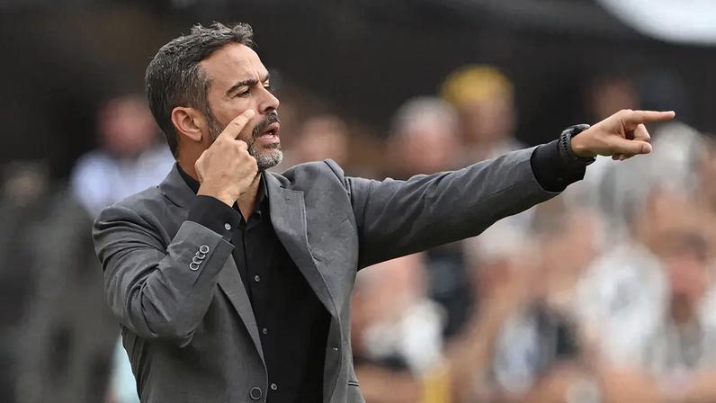 Artur Jorge agrada ao Vasco, mas é improvável que ele deixe o Al-Rayyan