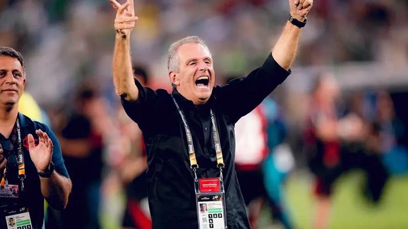 Flamengo convoca conselheiros para votar dois patrocínios