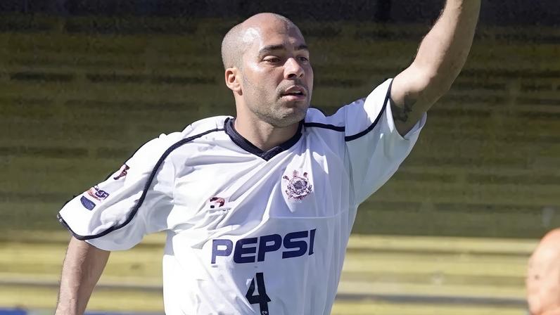 Por onde anda Batata, ex-zagueiro do Corinthians?