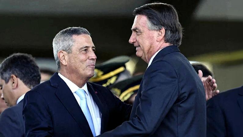 Walter Braga Netto e Jair Bolsonaro. Foto: Evaristo Sá/AFP